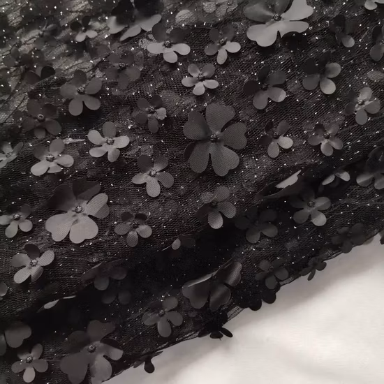 Joli tissu en dentelle brodé 3D découpé au Laser noir et blanc de haute qualité pour mariage