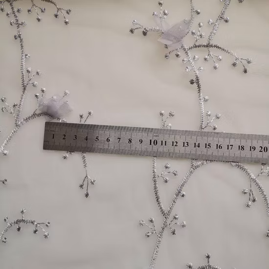 Tissu de dentelle de tulle de broderie de fleur 3D découpé au laser de papillon
